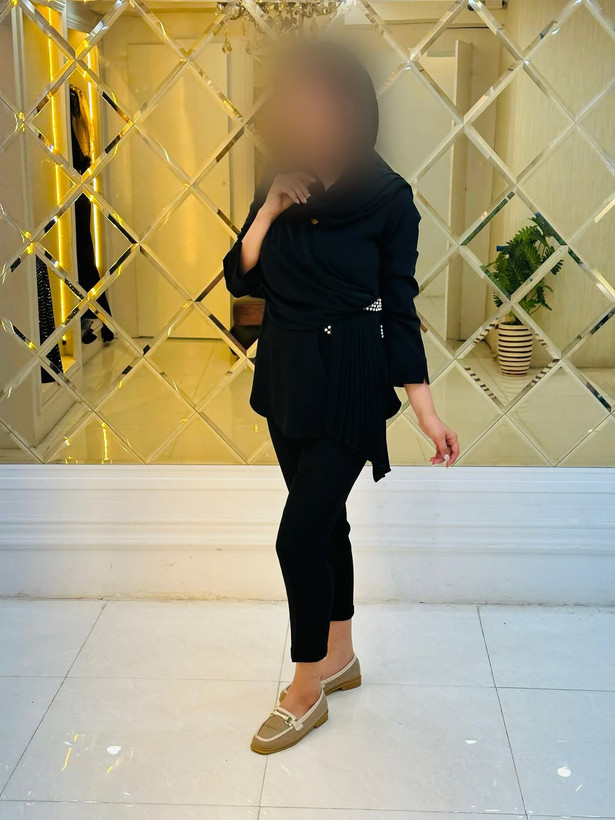 شومیز پهلو پیله نگین دار شلوار کمربنددار دمپا پاکتی قد ۹۰